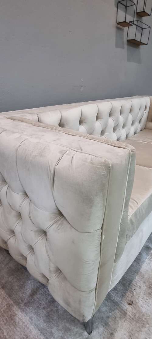 Zanna Velvet 3 Seater Sofa R12999!!