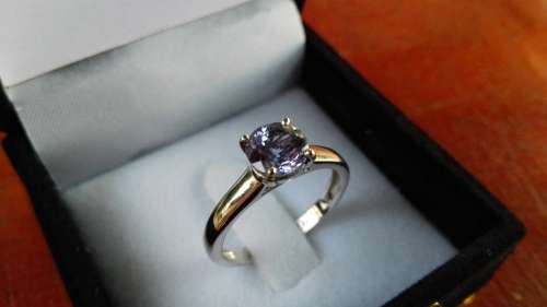 1.33ct 14ct Solid White gold solitaire Tanzanite ring