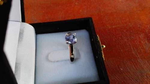 1.33ct 14ct Solid White gold solitaire Tanzanite ring
