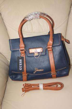 GUESS HANDBAG NAVY BLUE