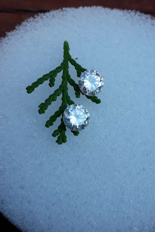 1.68tct Vvs1 Round G-I White Loose Moissanite (Matched Pair)