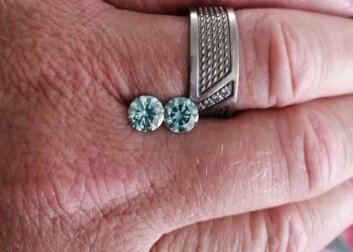 1.88tct Vvs1 Round light Green Loose Moissanite (Matched Pair)