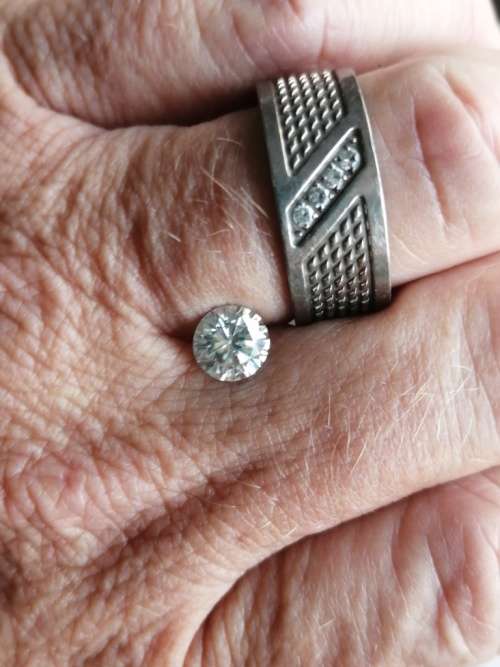 1.00-1.1ct Vvs1 Round G-H White Loose Moissanite (Bid is per stone)