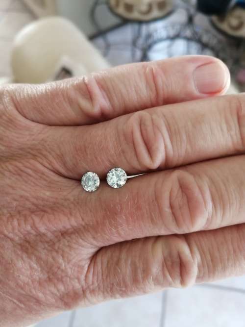 1.00-1.1ct Vvs1 Round G-H White Loose Moissanite (Bid is per stone)