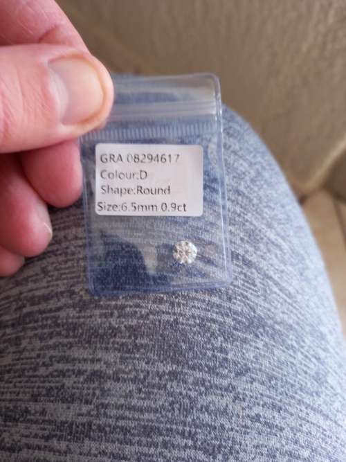 0.9ct Vvs1 Brilliant Round D Colour (GRA CERTIFIED) White Loose Moissanite