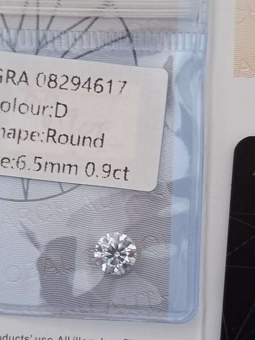 0.9ct Vvs1 Brilliant Round D Colour (GRA CERTIFIED) White Loose Moissanite