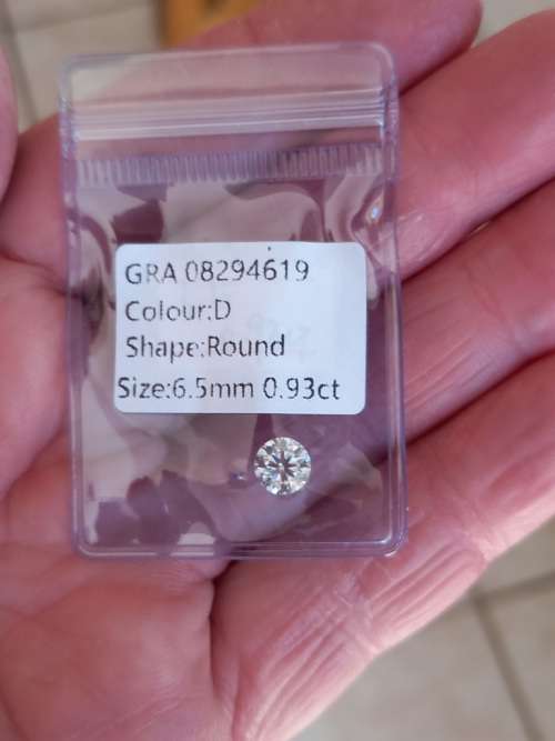 0.93ct Vvs1 Brilliant Round D Colour (GRA CERTIFIED) White Loose Moissanite