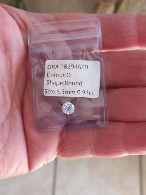 0.91ct Vvs1 Brilliant Round D Colour (GRA CERTIFIED) White Loose Moissanite