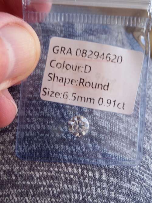 0.91ct Vvs1 Brilliant Round D Colour (GRA CERTIFIED) White Loose Moissanite