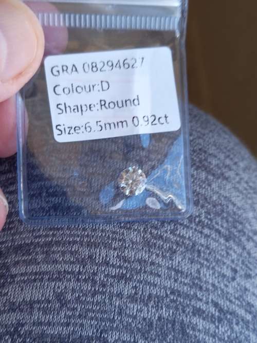 0.92ct Vvs1 Brilliant Round G Colour (GRA CERTIFIED) White Loose Moissanite