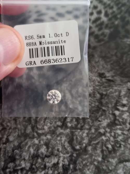 1.0ct Vvs1 Brilliant Round D Colour (GRA CERTIFIED) White Loose Moissanite