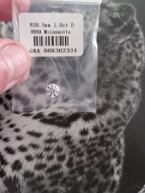1.0ct Vvs1 Brilliant Round D Colour (GRA CERTIFIED) White Loose Moissanite
