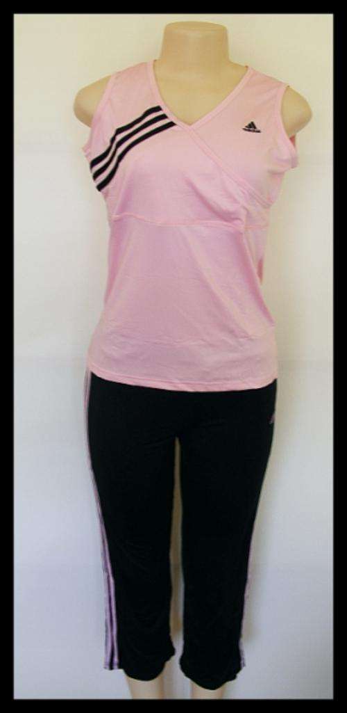 PINK/BLACK ADIDAS WOMANS GYM SUIT - SIZE: LARGE