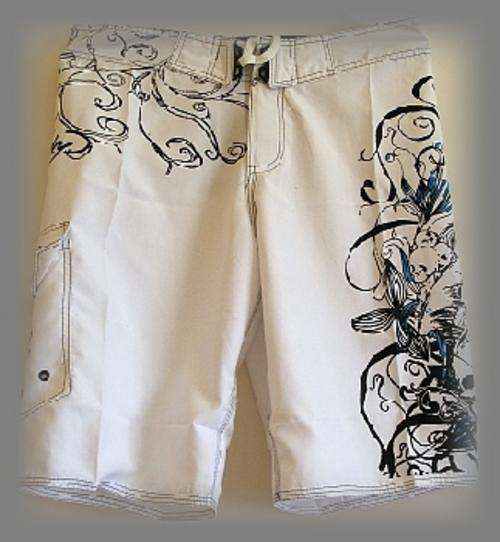 WHITE ED HARDY BOARD SHORTS - Size: 36