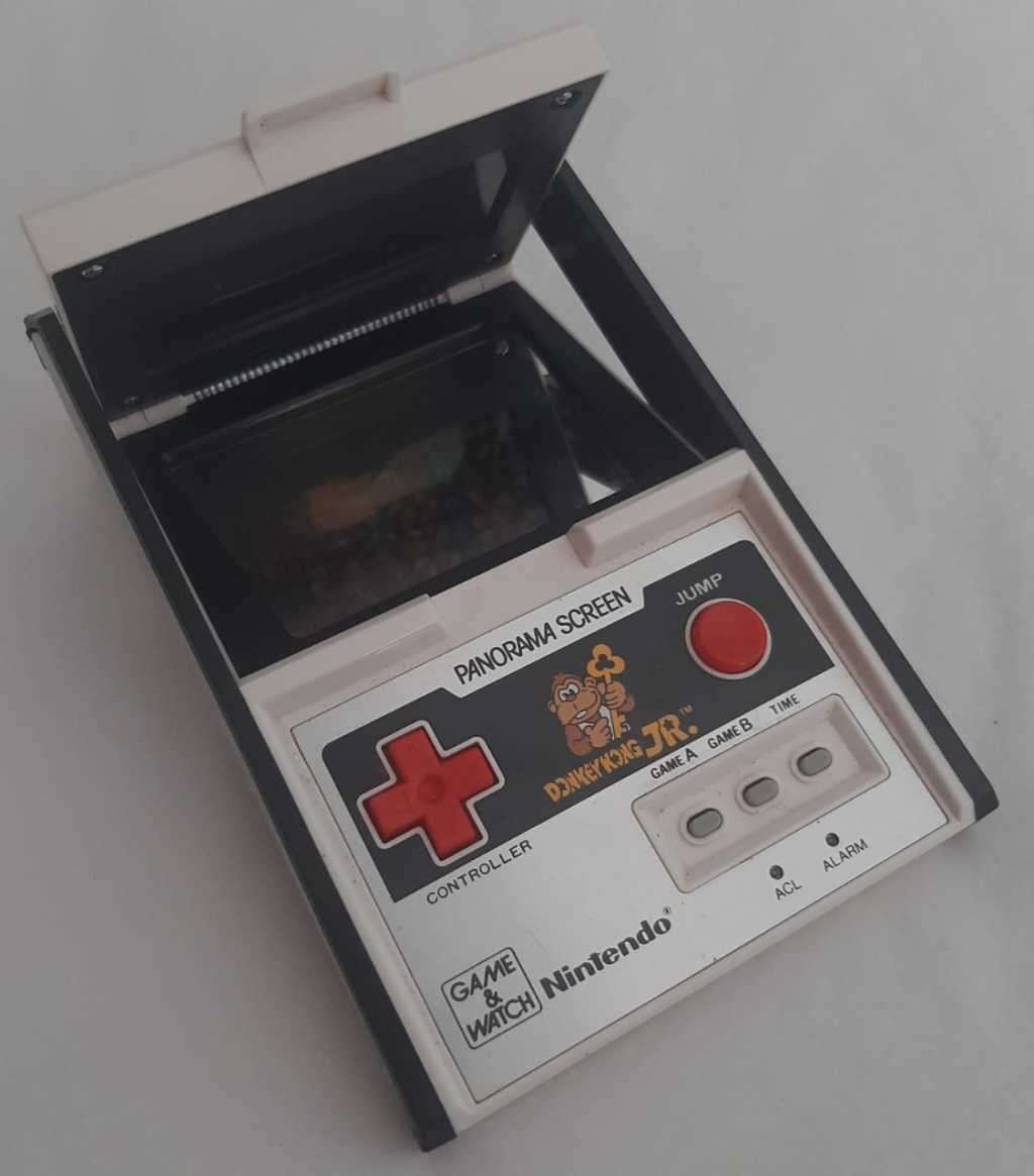 1983 NINTENDO DONKEY KONG JR
