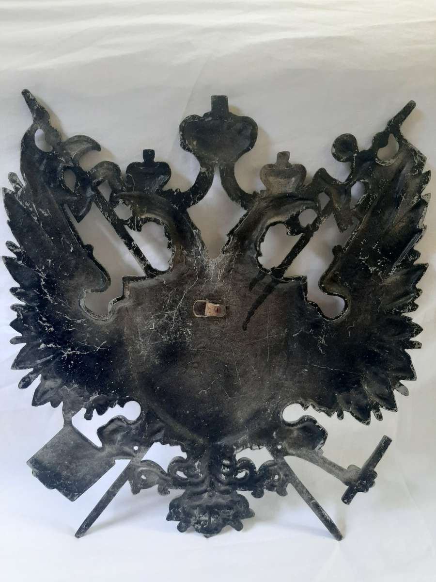 DOUBLE EAGLE SHIELD METAL WALL HANGING CREST