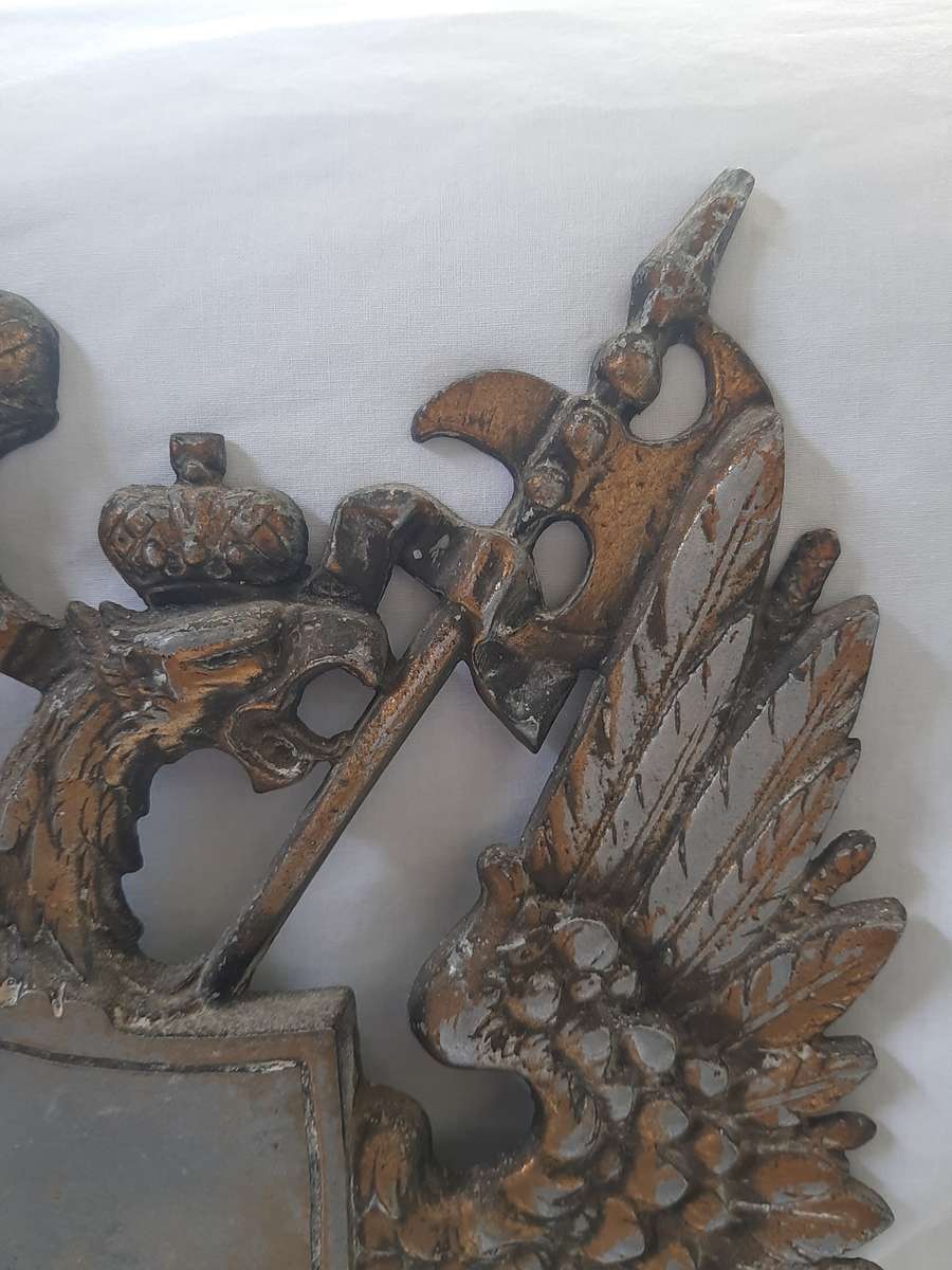 DOUBLE EAGLE SHIELD METAL WALL HANGING CREST