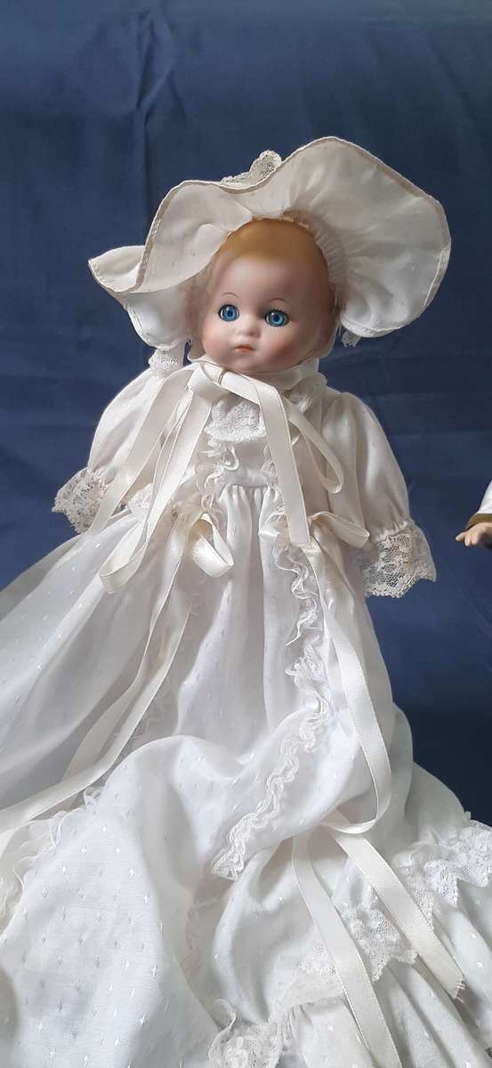 MASSIVE COLLECTION OF LARGE VINTAGE PORCELAIN DOLLS