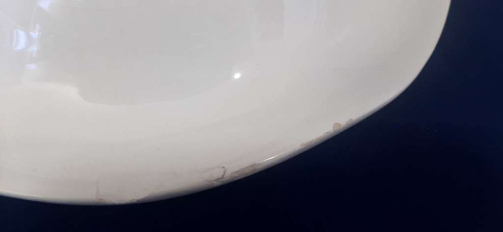 LARGE DECORATIVE BLUE AND WHITE JUG AND BASIN