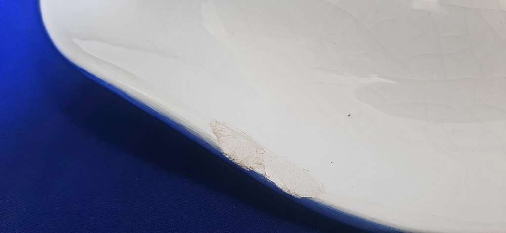 LARGE DECORATIVE BLUE AND WHITE JUG AND BASIN