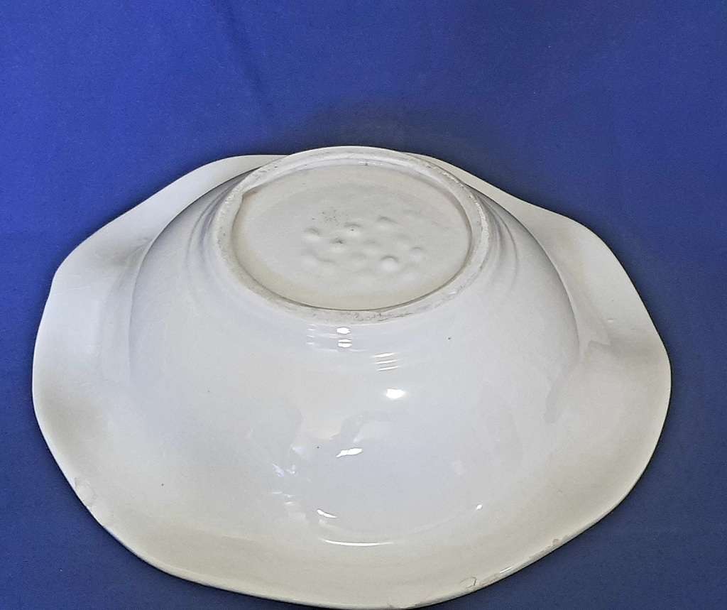 LARGE DECORATIVE BLUE AND WHITE JUG AND BASIN