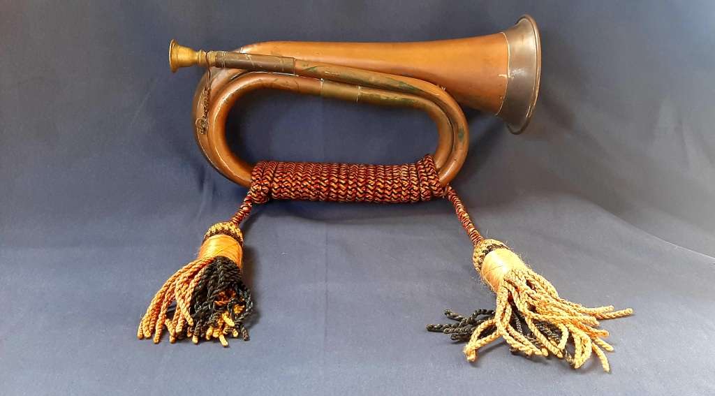 OLD BRASS HUNTING BUGLE