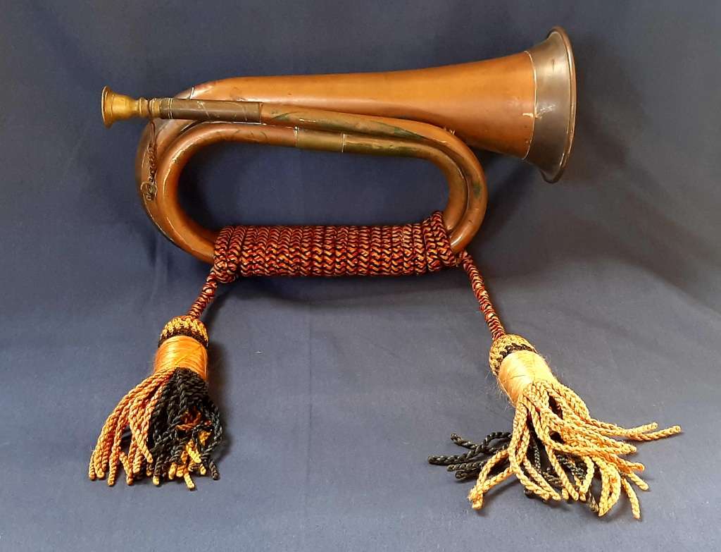 OLD BRASS HUNTING BUGLE
