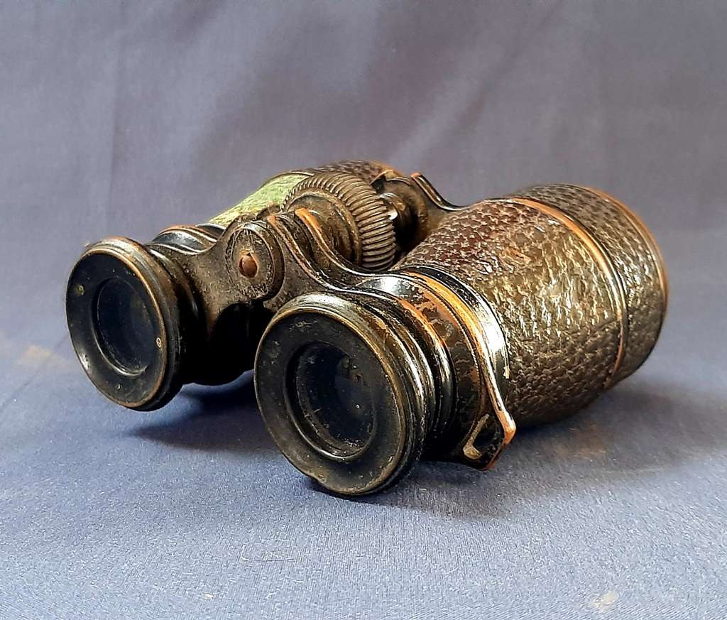 VINTAGE COLEMONT SERIE VEGO BINOCULARS