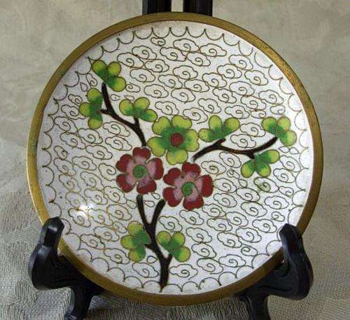 A cloisonne pin tray