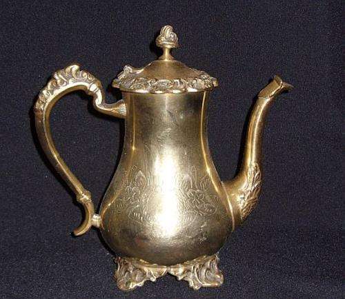 A beautifully detailed old and heavy brass teapot - great condition - POSTAGE R45