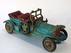 A Vintage die cast model of a 1909 Thomas Flyabout made by Lesney England