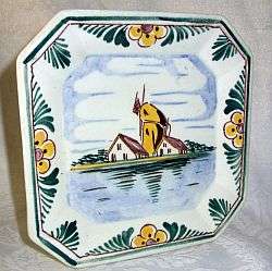 A rare Lucia ware wall pocket - great condition