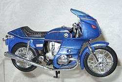 A WELL CRAFTED MODEL OF A BMW R100RS MOTORCYCLE - NOT A TOY