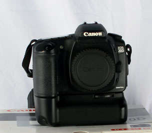 Canon Pro 20D Plus  IS 55-250mm Lens and extras Value over R12 900