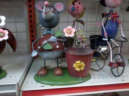 LOVELY HOME DECOR IRON DOLLS RRP399.99*