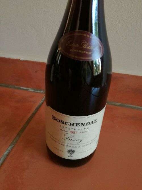 Collectors Wine + Wine Holder!! ALMOST 30 YEARS OLD!! Boschendal Estate Wine Vintage 1987 - Lancy
