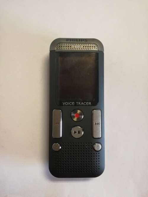WOW***Philips Digital Voice Recorder DVT2710 with Dragon Software***Practically New**R1 START!!!