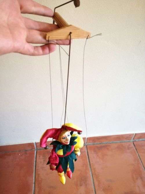 R1 AUCTION***Authentic Marionette Doll  From Czech Republic Original Price 100 Euro**1 BROKEN STRING