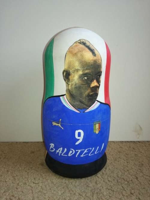 Italia Pushkin Type Dolls - Soccer Players On Wooden Holders - One In The Other - Pushkin Dolls Art