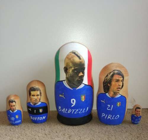 Italia Pushkin Type Dolls - Soccer Players On Wooden Holders - One In The Other - Pushkin Dolls Art