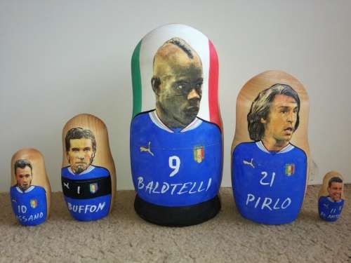 Italia Pushkin Type Dolls - Soccer Players On Wooden Holders - One In The Other - Pushkin Dolls Art