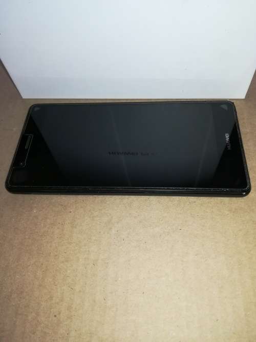 STUNNING Huawei P9 Lite VNS-L22 16GB (ROM) Black AND Huawei TalkBand B2 Both In GREAT CONDITION