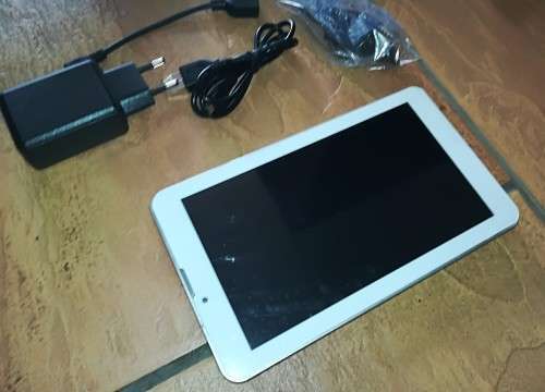 COMBO DEAL**Sansui LifePad 8GB Tablet (7 Inch) & Sansui Bluetooth Speaker With Builtin Tablet Holder