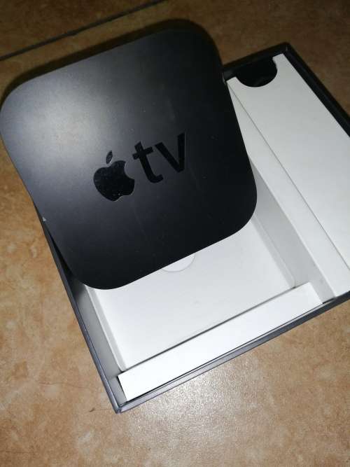 Brilliant DEAL***Apple TV  32GB (4th Generation) - Black Model: MGY52LL/A In Excellent Condition!!!