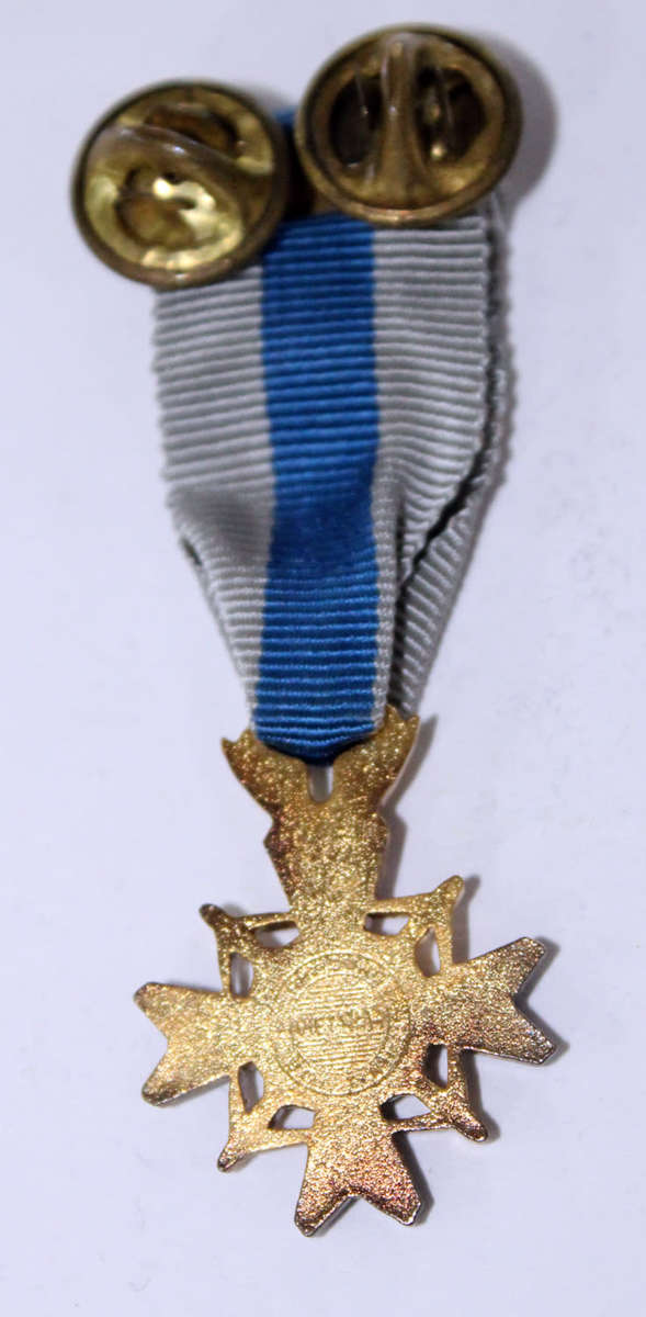Miniature South Vietnam Air Gallantry Cross