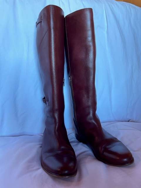 Genuine leather brown ladies boots size 39