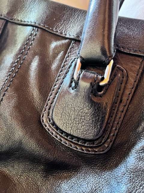 Black leather Witchery handbag 35cmx28cmx14 cm