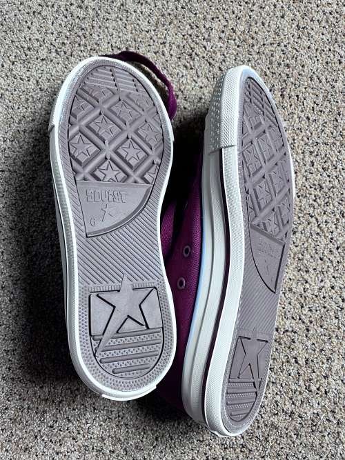 Soviet Viper Sneakers size 6 or EU39 - in almost new condition