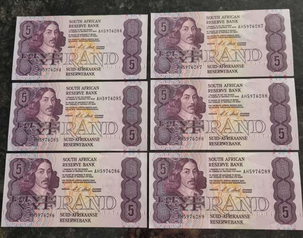 Lot of x 6 C.L Stals 1990 R5 notes