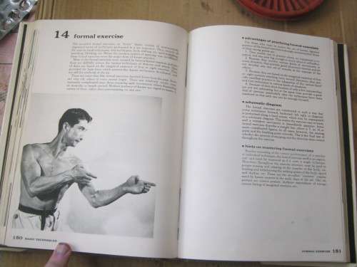 KARATE,THE ART OF `EMPTY HAND` FIGHTING-----HIDETAKA NISHIYAMA and RICHARD C.BROWN